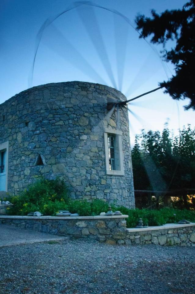 Authentic Cretan Stone Windmill Villa Sitía Exterior foto